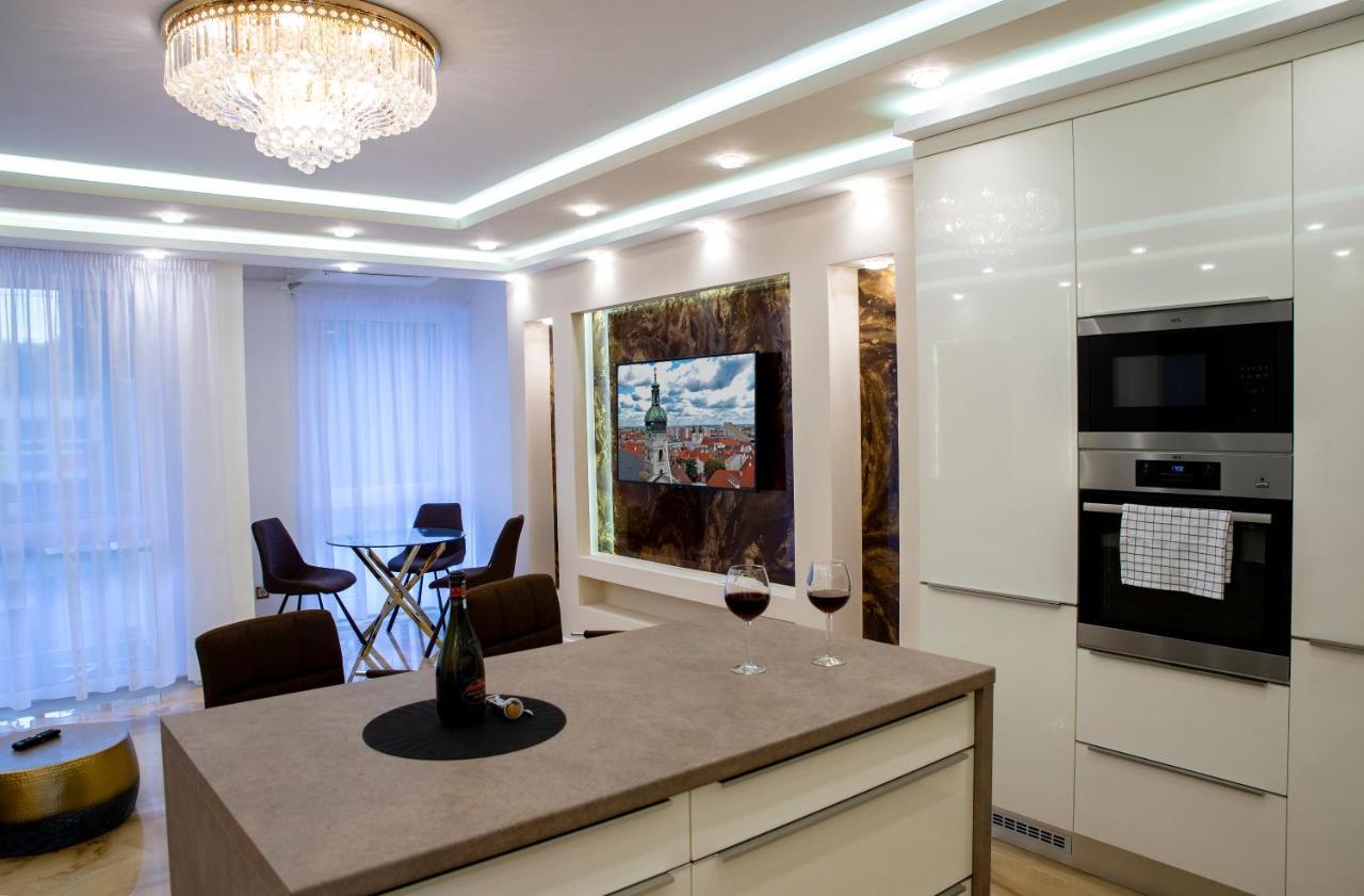 Dream 2 With Free Parking Apartment Győr